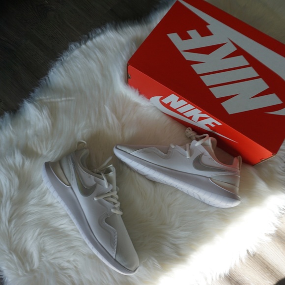Nike Shoes - Nike Tessen running shoes white NWB training